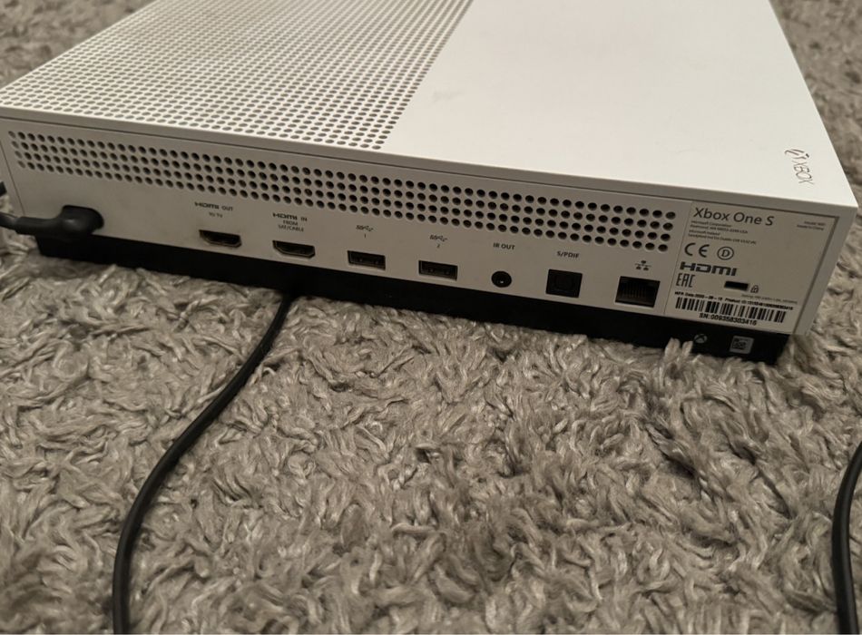Konsola xbox one s bez kontrolera