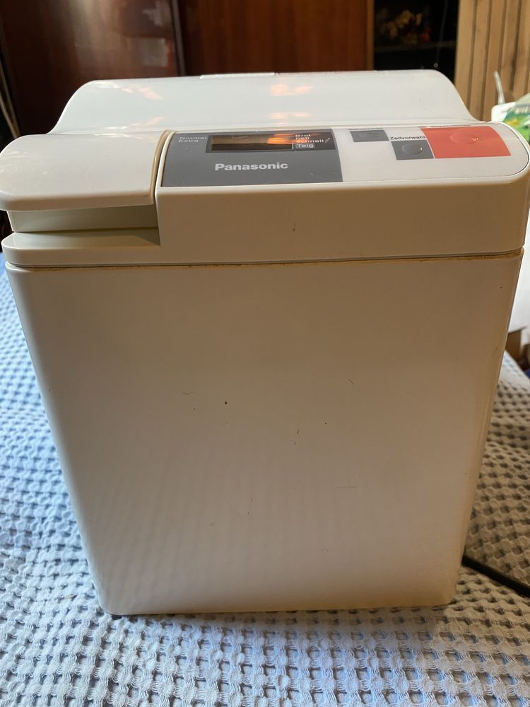 Хлібопічка Panasonic “Der Hausbäcker”