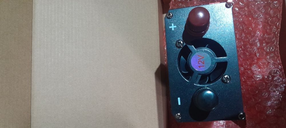 Інвертор 12/220.