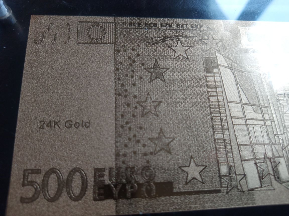 Купюра 500 евро покрита золотом.