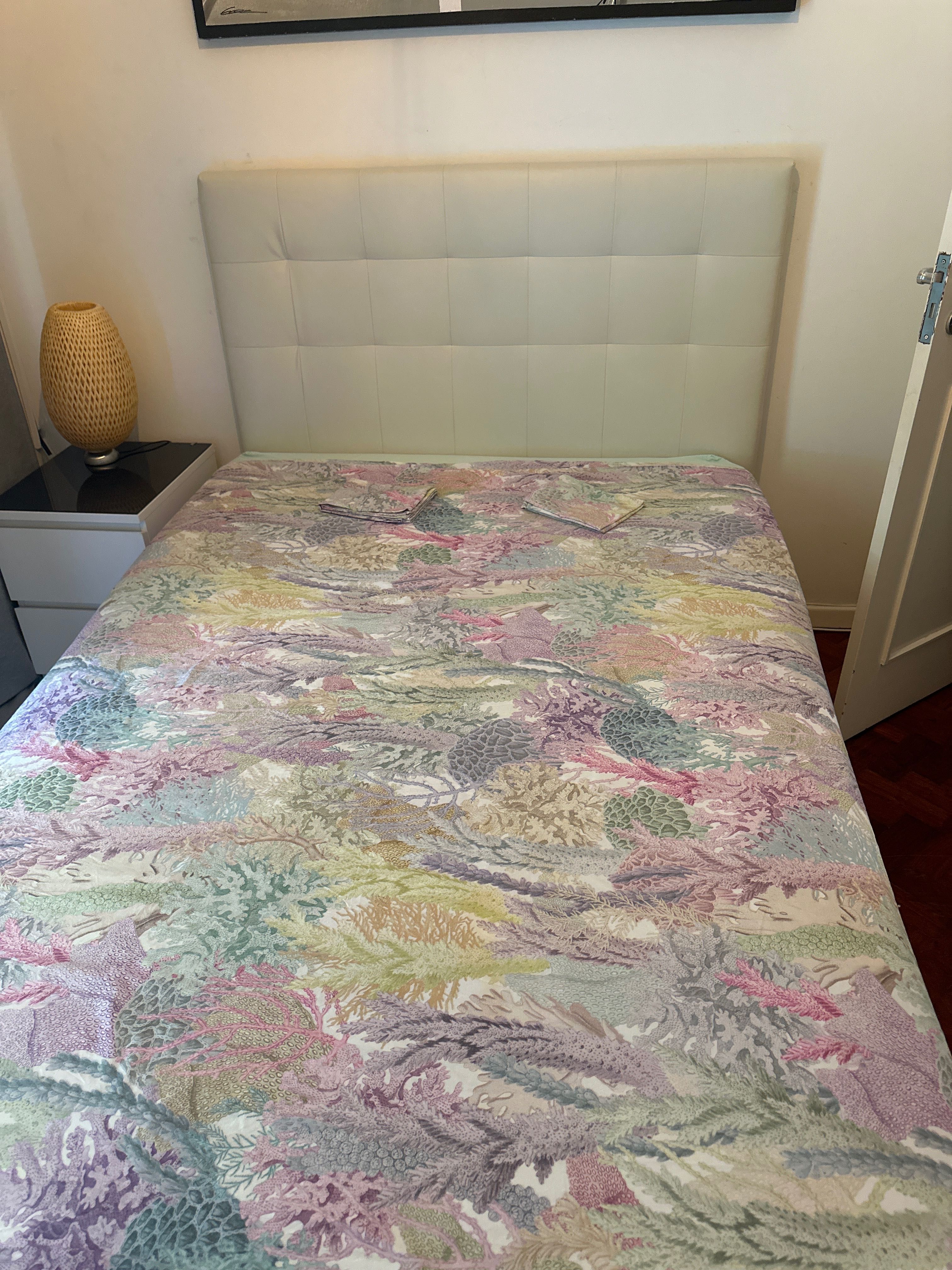 Cama + colchão + cabeceira