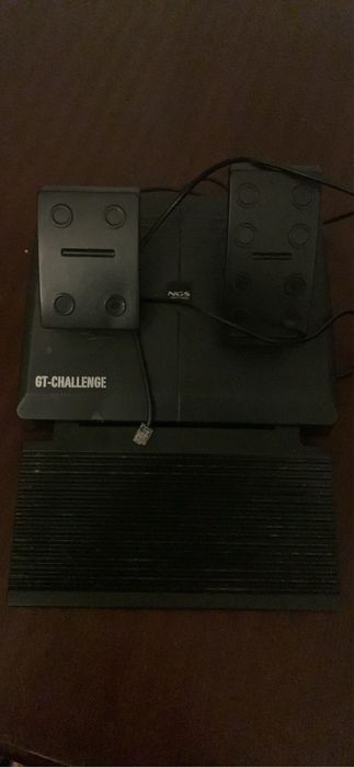 Volante e pedais ngs gt chalenge
