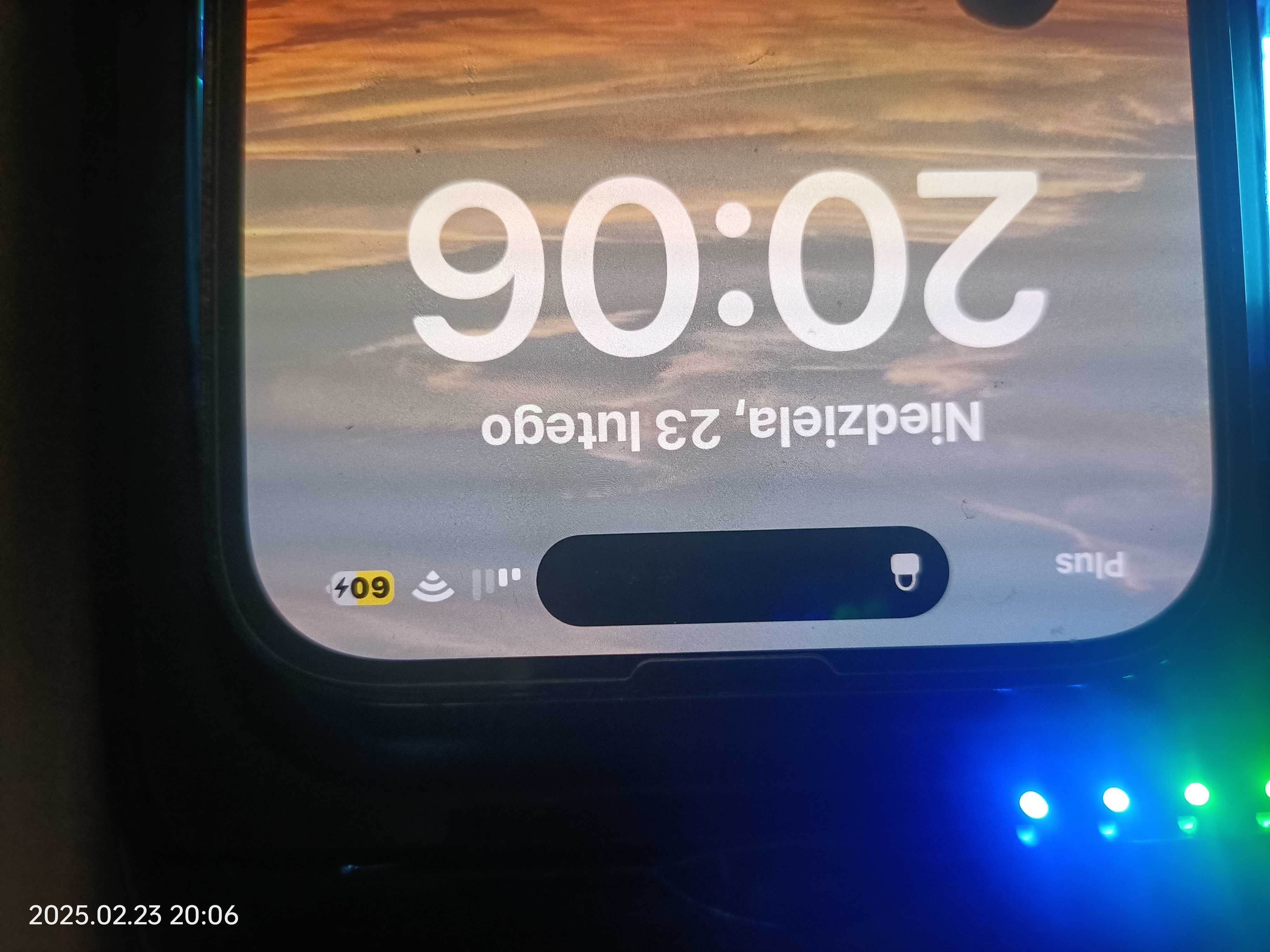 Ładowarka indukcyjna do smartfona z Sterylizatorem UV Mobile