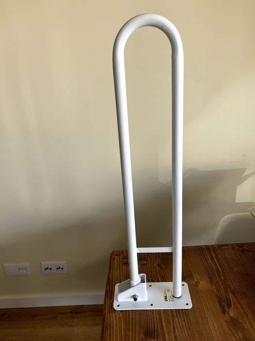 Barra de apoio dobrável para WC