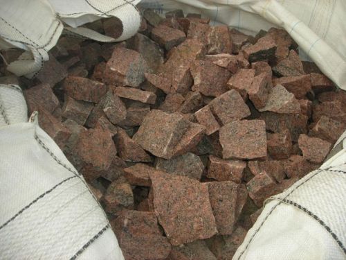 Kamień granit łupek czerwony Vanga gabion gabiony do koszy gabionów