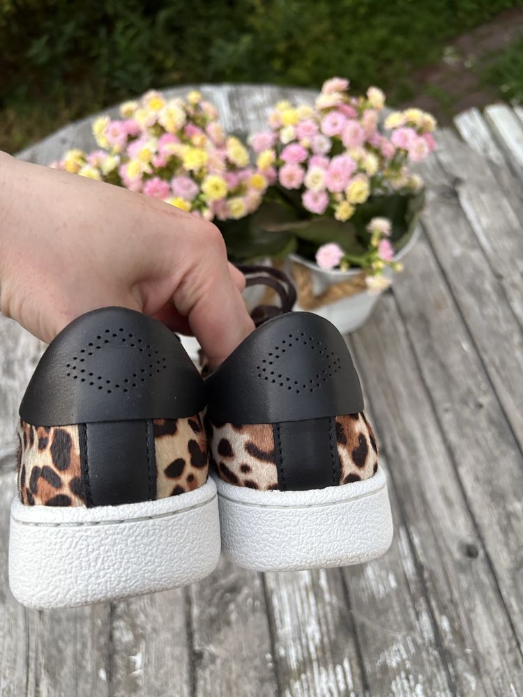 Buty sportowe w panterke Karen Millen  rozmair 37