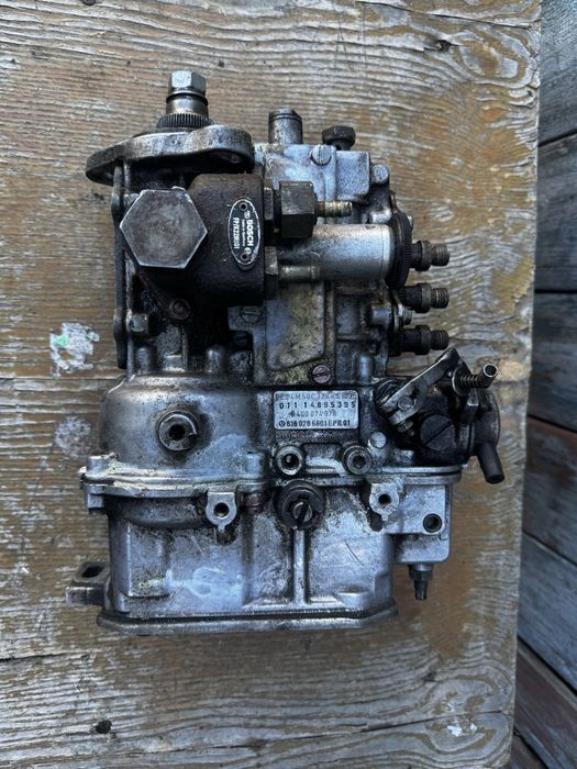 ТНВД топливный насос Mercedes E123 W123