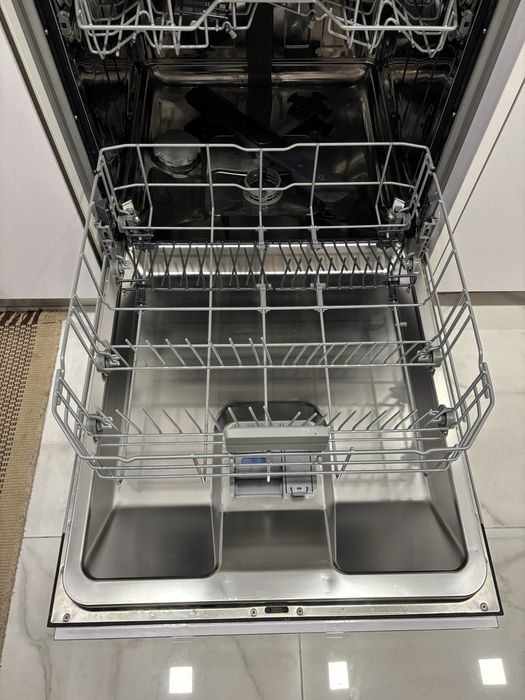 Máquina lavar loica encatre Beko