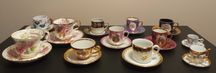 12 Chávenas porcelana - pequena coleção