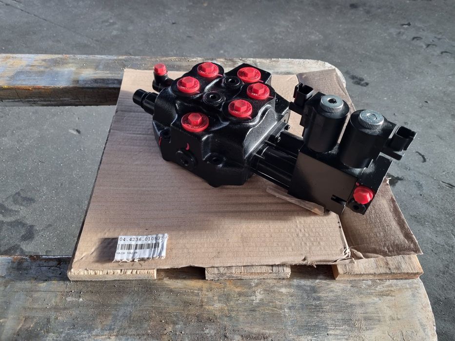 rozdzielacz hydrauliczny sterowanie elektro hydrauliczne nowy