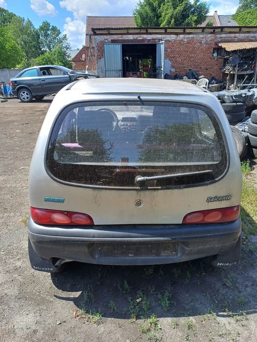 Klapa tylna Fiat Seicento 2001 poj 900 wszystkie częsci