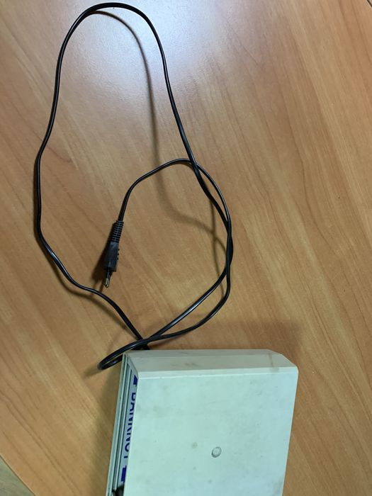 Stary tester banknotów