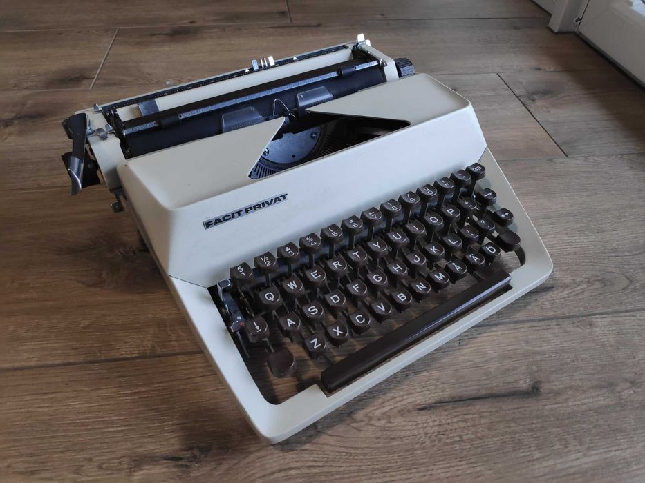 Maszyna do pisania Facit Privat
