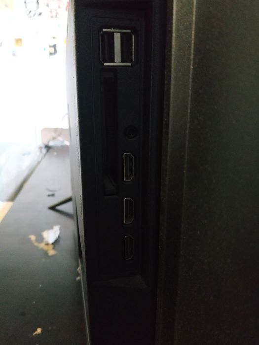 Продам Плазменый Телевизор на Запчасти Разбита Матрица