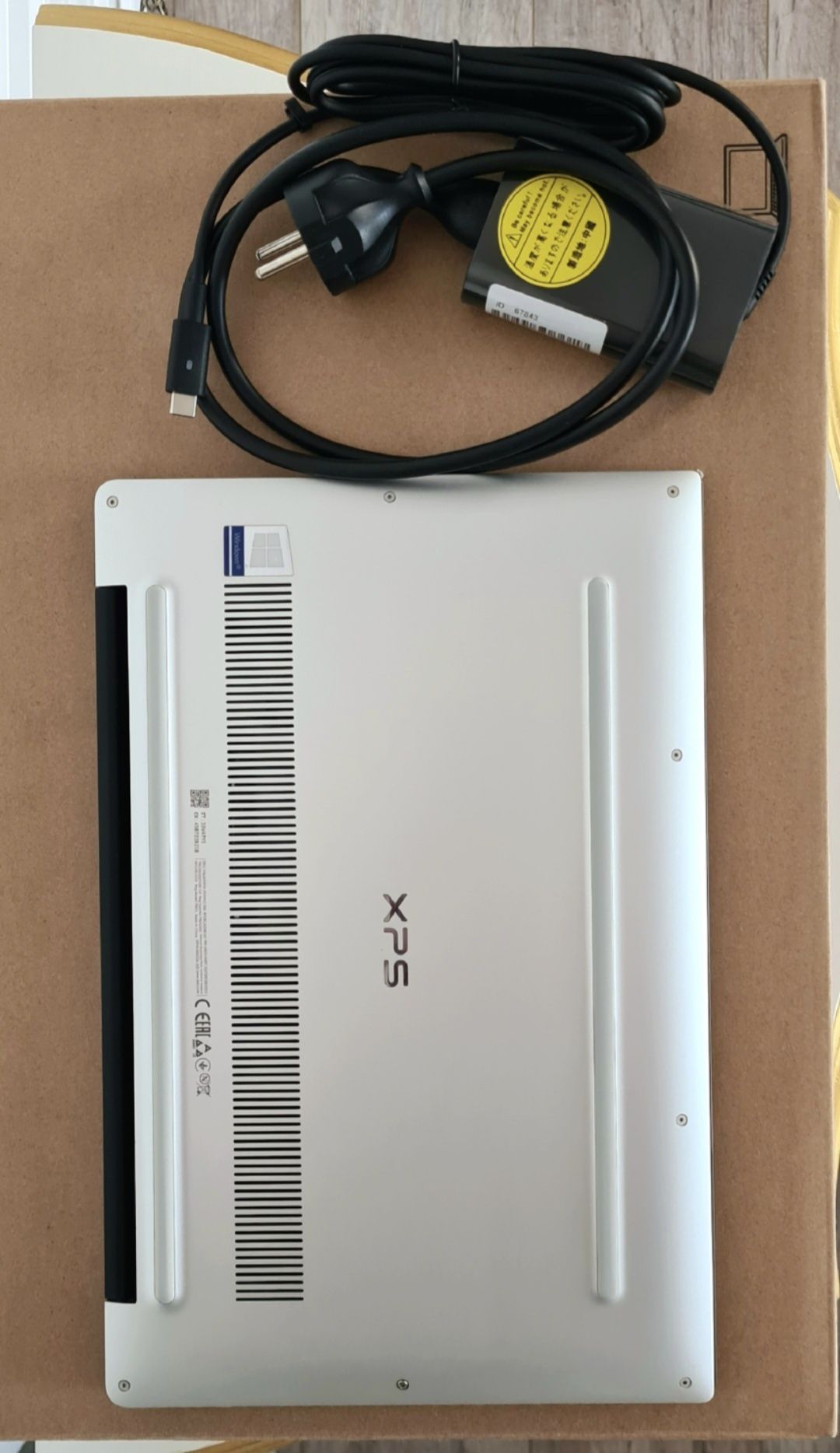 Ноутбук Dell XPS 13 9380 13,3" FullHD/i7-8565u/16 RAM/512 SSD