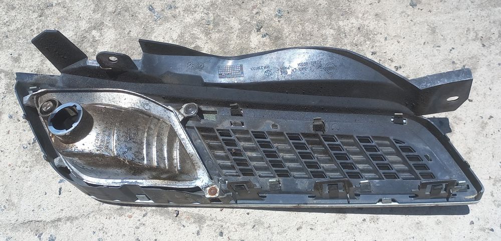 Nissan micra k12 решетка бампера левая 62332 BG00a