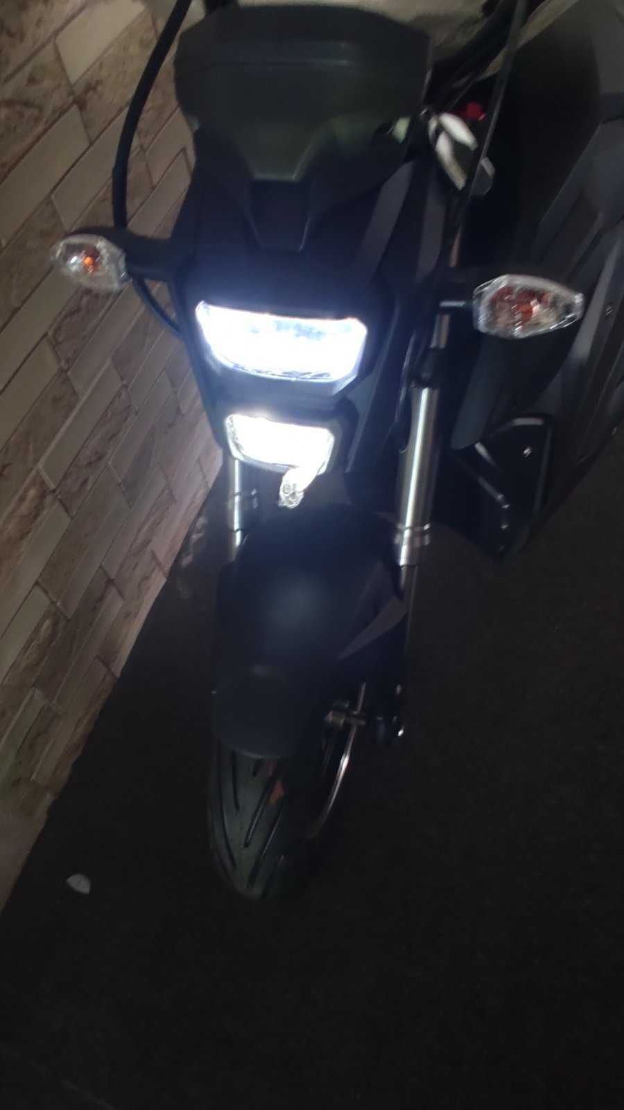 Электромотоцикл M20, 2000 W, 72V20Ah запас хода 45км.