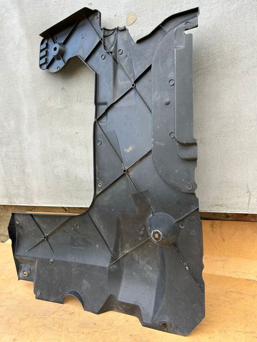 Oslona dolna płyta podwozia lewy tył Citroen DS5  96769.97480