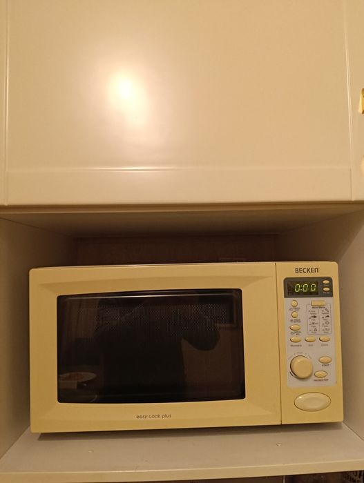 Dou microondas a funcionar