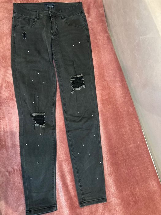 Джинси завужені графітові, чорні Mohito