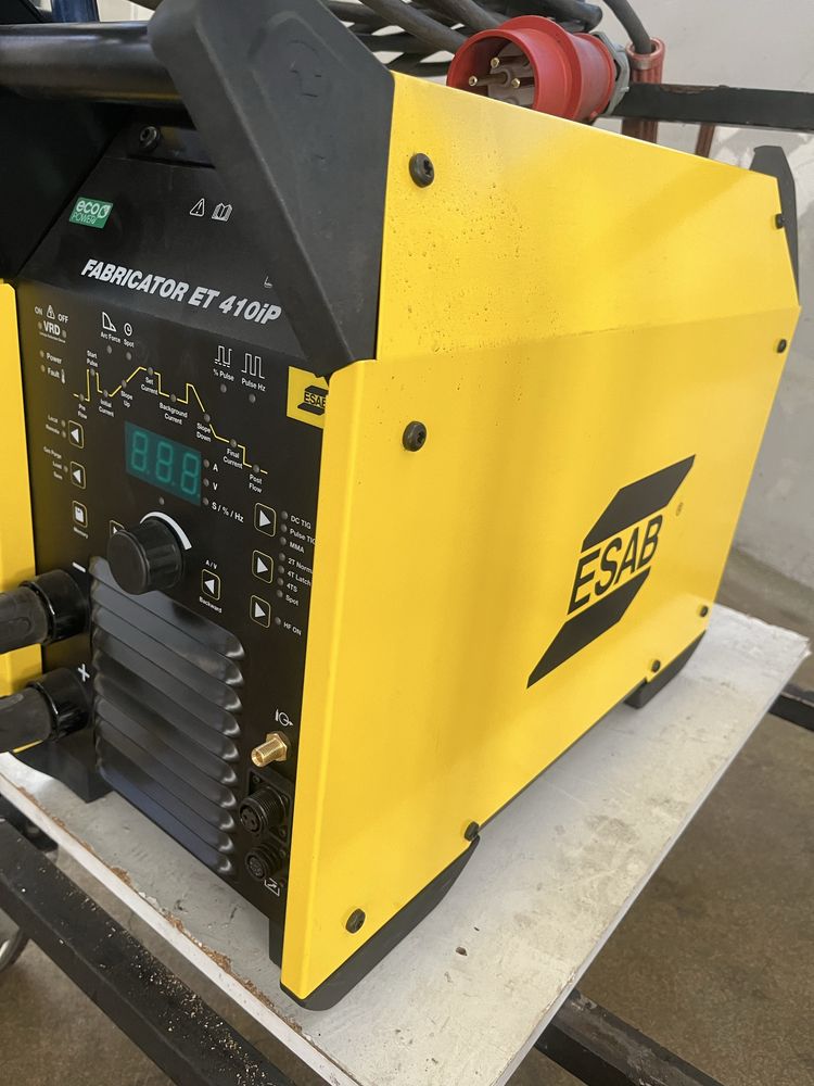 ESAB Fabricator  ET 410iP (máquina de soldar/ Welding machine)