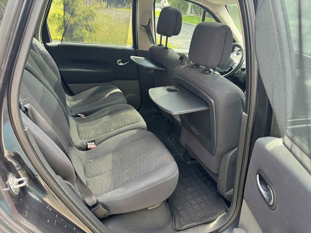 Renault Megane Scenik 2 1.6 diesel
Renault Megane 
Na sprzedaż