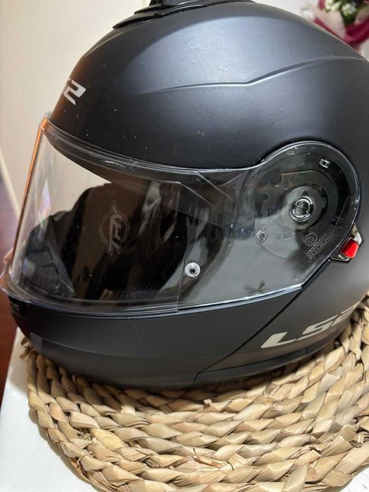 LS2 FF908 Strobe II Capacete Sólido