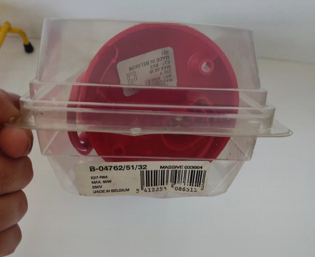 Candeeiro de teto com 1 Foco vermelho vintage anos 80 massive made in