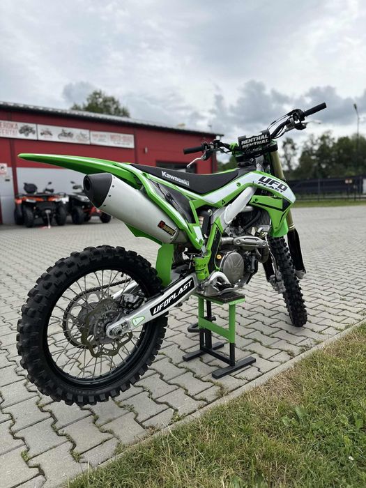 Kawasaki KX450 Stan Salonowy