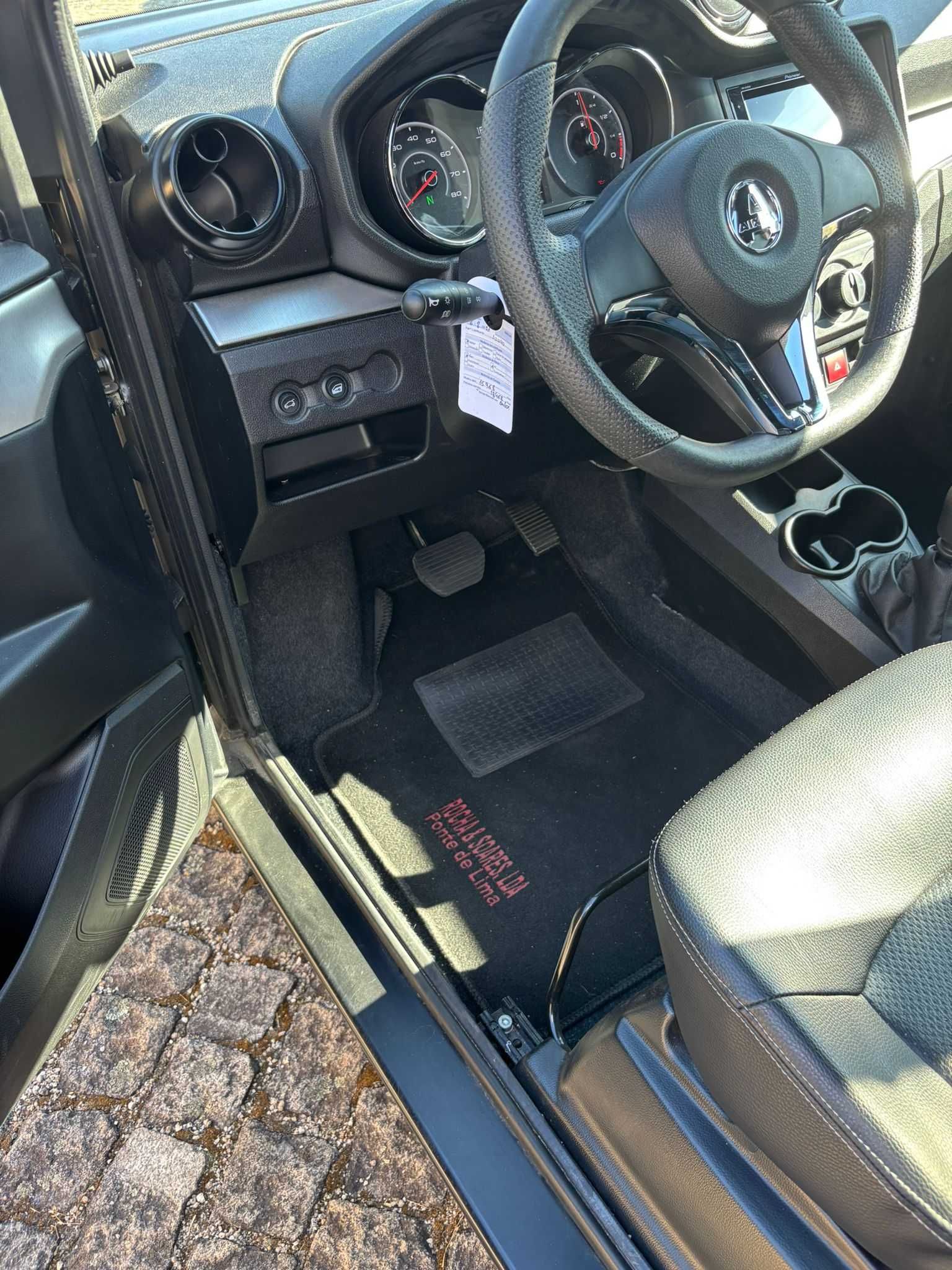 Microcar Aixam Coupé 2023 (agosto)