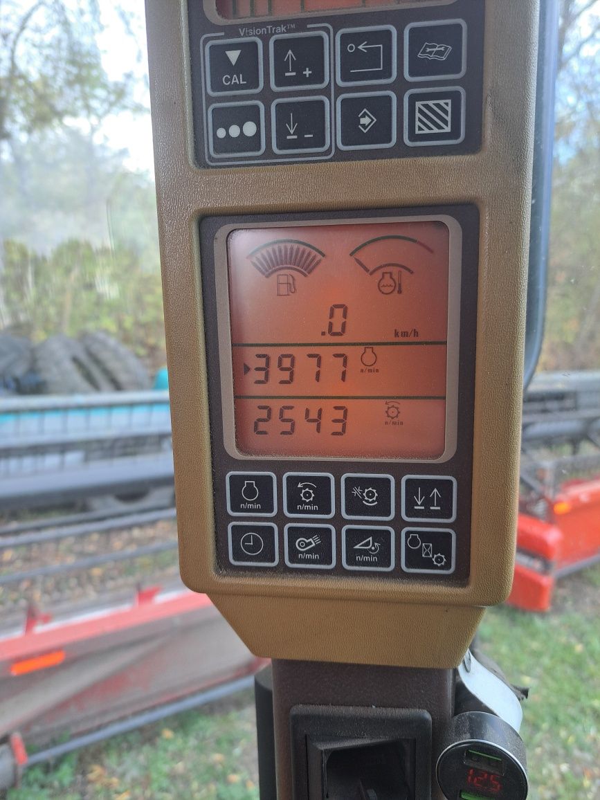 Комбайн John Deere  S690
