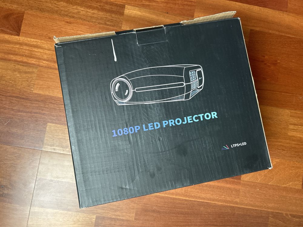 Projektor rzutnik WZATCO C2 1080P LED + urządzenie do streamingu