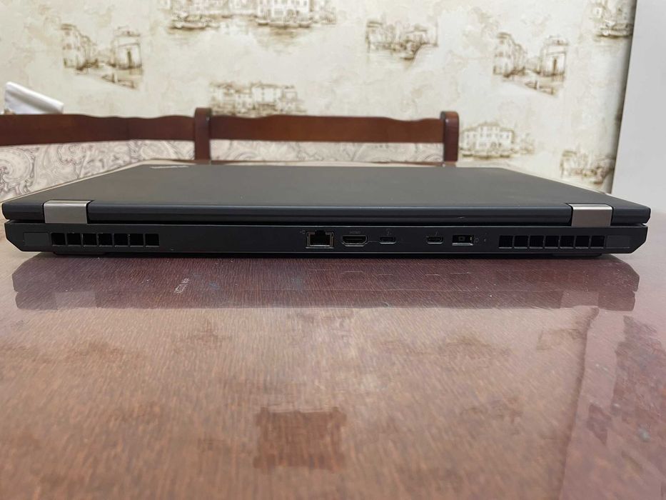 Ноутбук 15" FHD IPS Lenovo Thinkpad P52 (Xeon E-2176M/16/256/P2000)