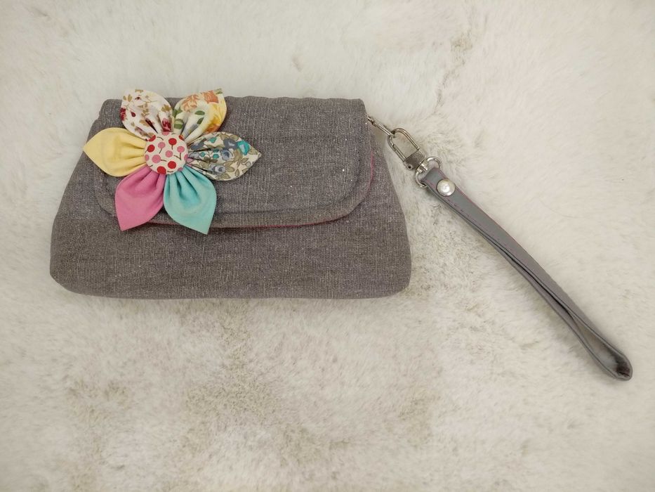 Mala Artesanal com Flor