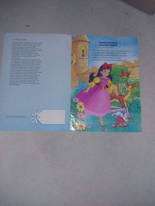 Vários livros infantis