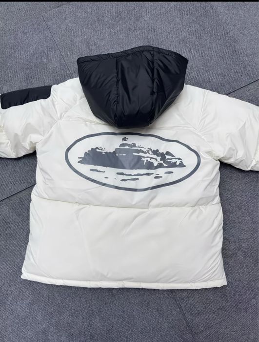 Пуховик Corteiz / Кортез