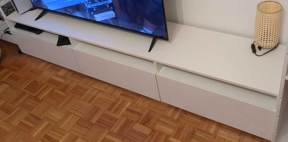Móveis modernos e elegantes para sala de estar