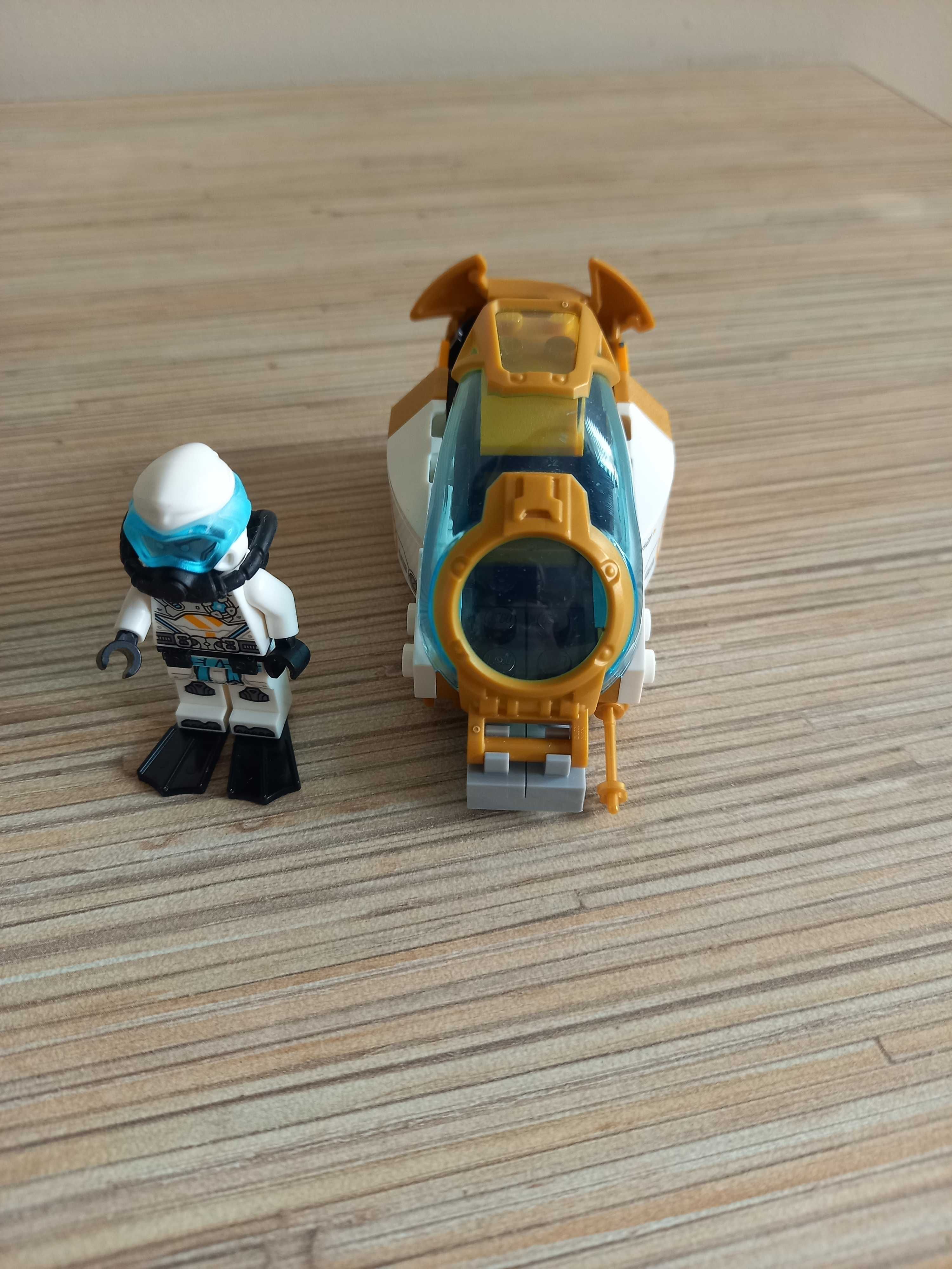 Lego Ninjago figurki Podwodny Zane wraz z mimiłodzią podwodną