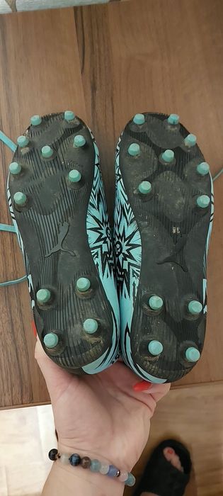 Бутси Найк 37розмір,Бутси Пума 36розмір,Крокси оригінали 36розмір
