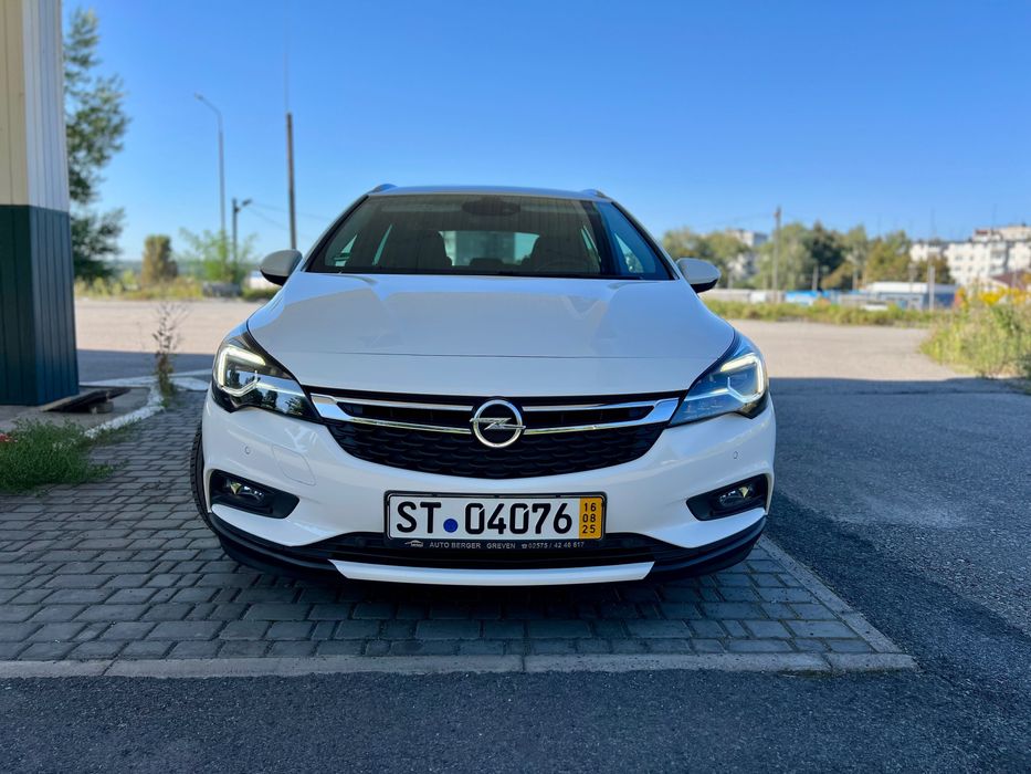 Опель Астра К 2017