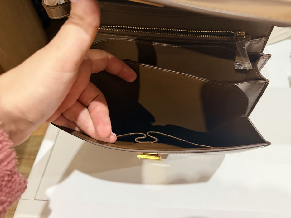 Шкіряна сумка в стилі celine box