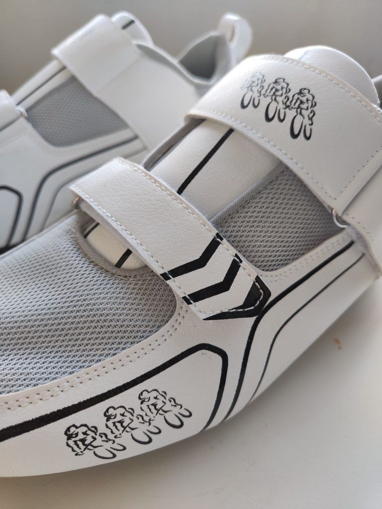 Sapatos de ciclismo