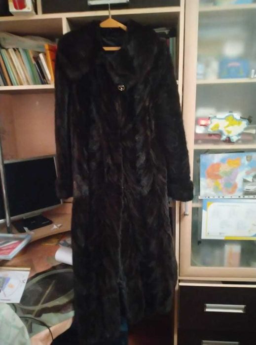 Продам Норковую шубу Б/У  Дешево 3999 грн.