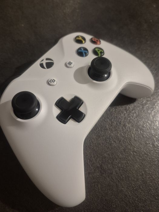 Pad Xbox One/PC biały, oryginalny, model 1708