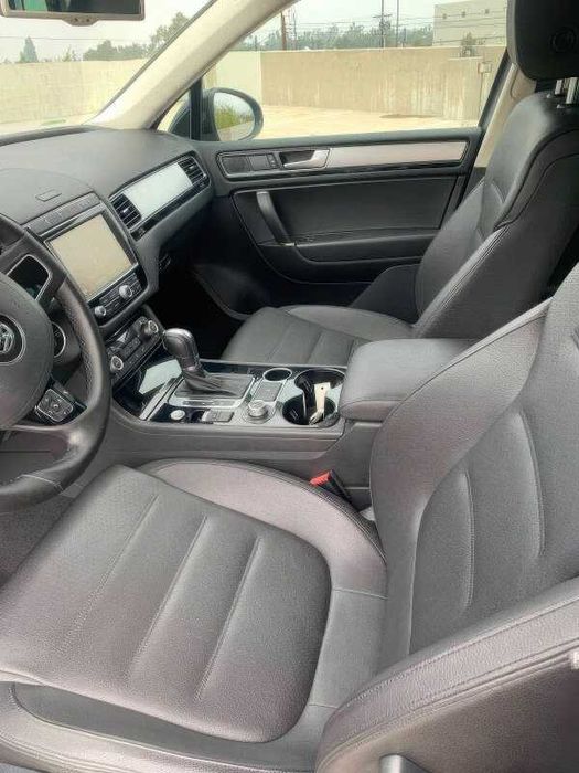 2016 Volkswagen Touareg VR6 Sport