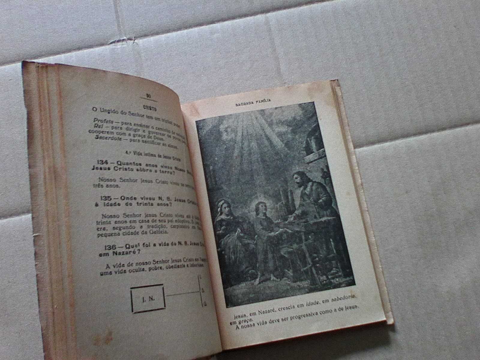Catecismo Ilustrado de Doutrina Cristã