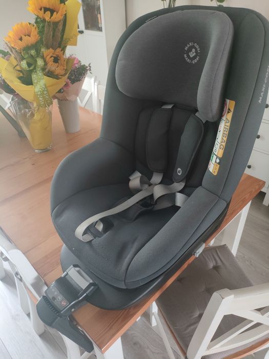 Sprzedam wózek i 2 foteliki