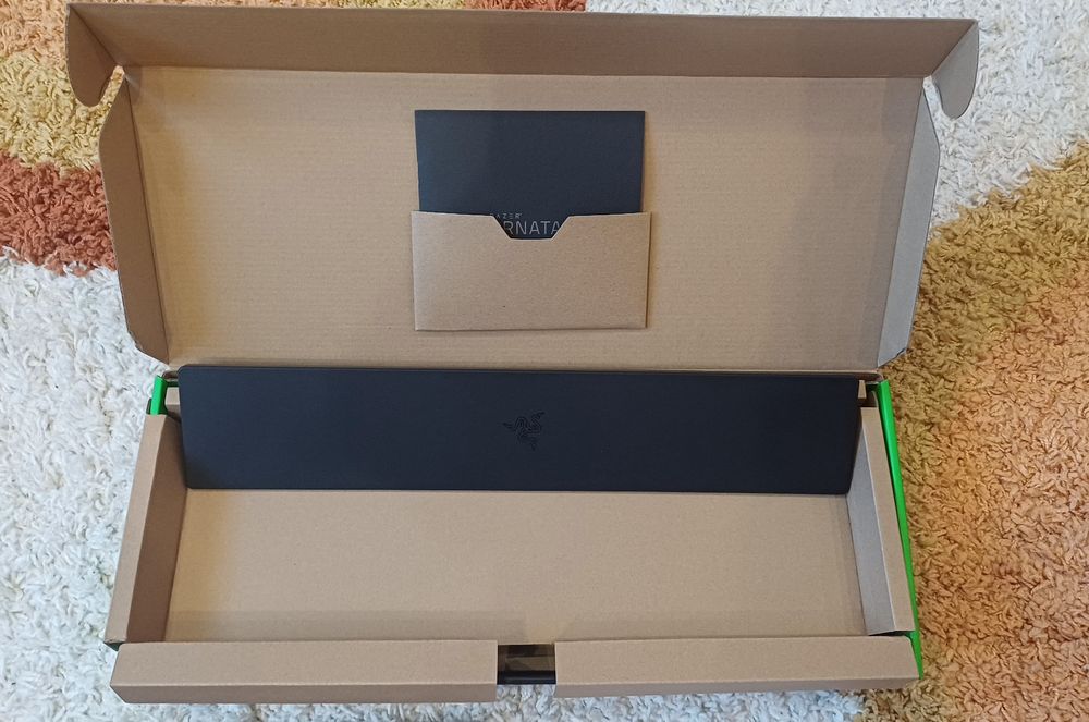 Продаю клавіатуру Razer Ornata V3