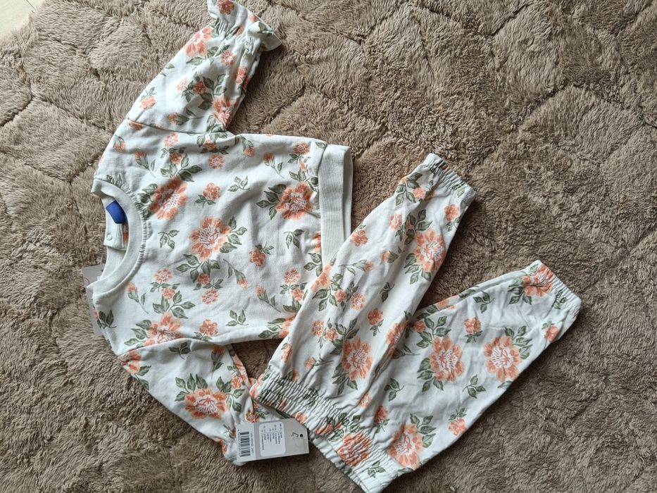 Dres w kwiatki 62 68