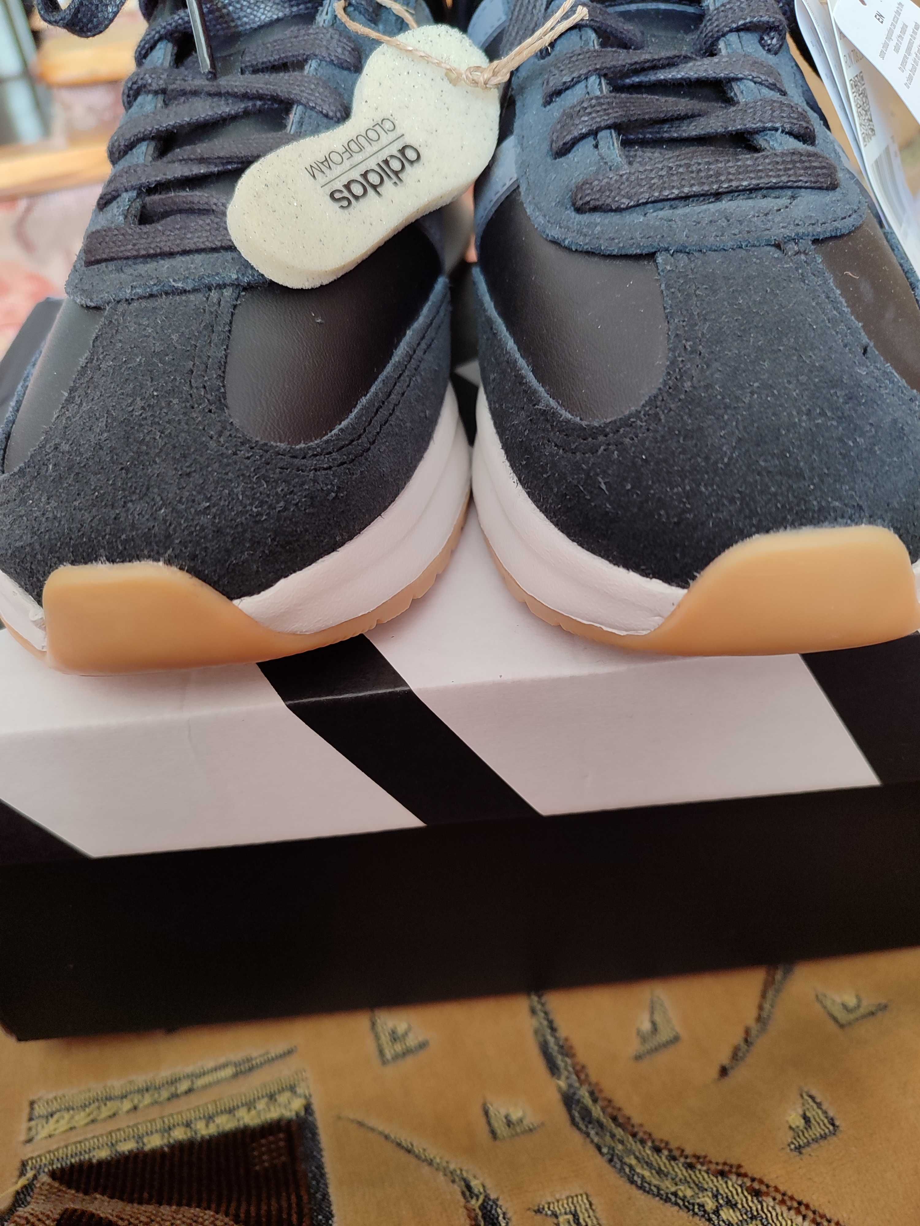Кросівки бігові Нові  adidas оригінал на стопу 26-26,5 cм